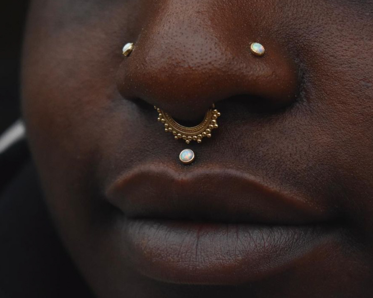 Where to pierce on sale nose near me